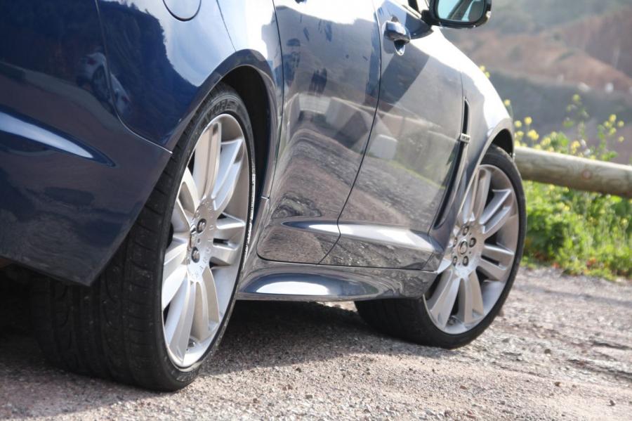  Jaguar XFR 2009 года  (фото 77 из 141)